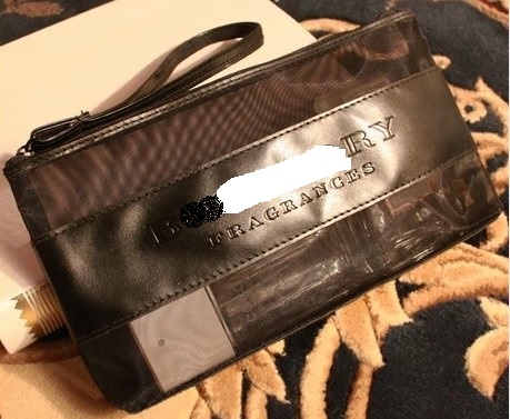 upload_0fd602fb9bd06c596fa2f4fd74efc22e_BURBERRY大号腕带纱网包1